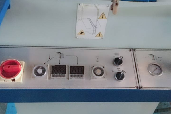 怎樣檢測(cè)發(fā)電機(jī)油壓？